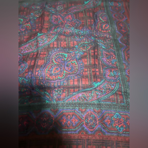 Challis by Berkshire 100% Acrylic Paisley Raw Hem Scarf - Picture 4 of 5